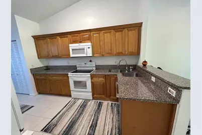 7207 Le Chalet Boulevard, Boynton Beach, FL 33472 - Photo 8