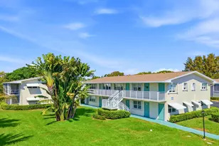 480 Horizons W, Boynton Beach, FL 33435 - Photo 2