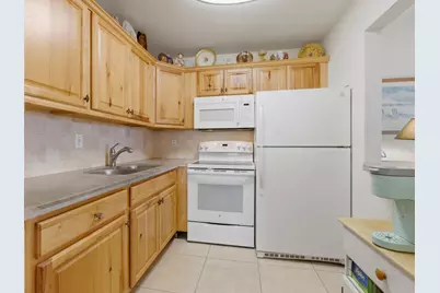 480 Horizon W, Boynton Beach, FL 33435 - Photo 12