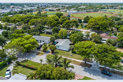 413 Ontario Place, West Palm Beach, FL 33409 - Photo 14