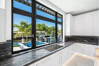 2650 NE 48th Court, Lighthouse Point, FL 33064 - Photo 22