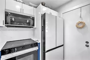 205 SE 11th Terrace, Dania Beach, FL 33004 - Photo 6