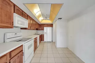 3200 Port Royale Dr N, Fort Lauderdale, FL 33308 - Photo 12