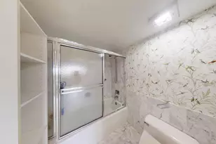 3200 N Port Royale Dr N, Fort Lauderdale, FL 33308 - Photo 14