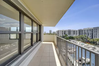 3200 Port Royale Drive N #701, Fort Lauderdale, FL 33308 - Photo 4