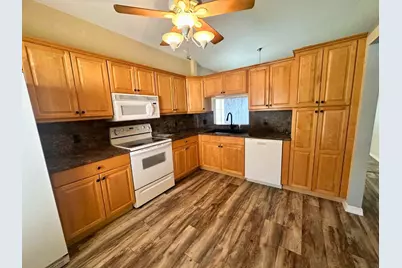 7928 SE Sugar Pines Way, Hobe Sound, FL 33455 - Photo 4