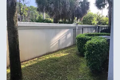 6919 Pines Circle, Coconut Creek, FL 33073 - Photo 10