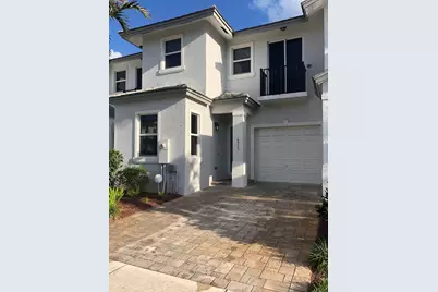 6919 Pines Circle, Coconut Creek, FL 33073 - Photo 2