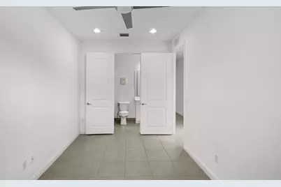 6919 Pines Circle, Coconut Creek, FL 33073 - Photo 6
