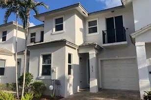 6919 Pines Cir, Coconut Creek, FL 33073 - Photo 1