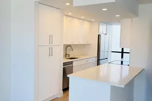 2404 Bridgewood Dr, Boca Raton, FL 33434 - Photo 2