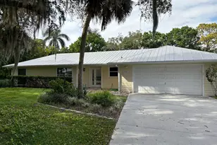 6826 SW Chase Ct, Stuart, FL 34997 - Photo 1