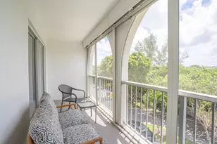 250 NE 20th St, Boca Raton, FL 33431 - Photo 14