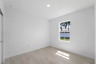 434 SW Narco Ct, Port Saint Lucie, FL 34953 - Photo 6