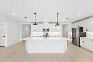 434 SW Narco Ct, Port Saint Lucie, FL 34953 - Photo 10