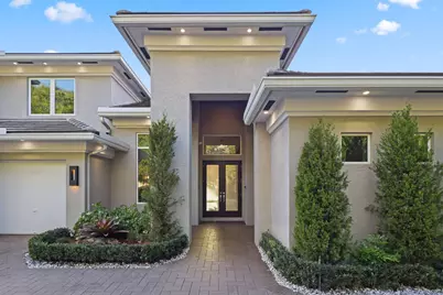 10110 Sweet Bay Street, Plantation, FL 33324 - Photo 2