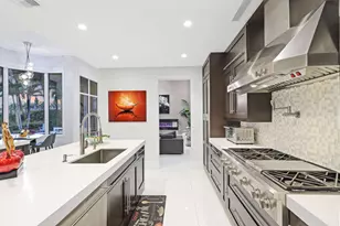 10110 Sweet Bay St, Plantation, FL 33324 - Photo 16