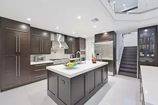 10110 Sweet Bay St, Plantation, FL 33324 - Photo 12