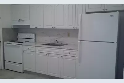 715 W 29th Street, Hialeah, FL  - Photo 6