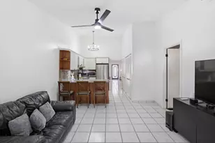5465 W 27th Ln, Hialeah, FL 33016 - Photo 10