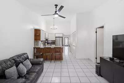 5465 W 27th Lane, Hialeah, FL 33016 - Photo 10