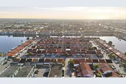 5465 W 27th Lane, Hialeah, FL 33016 - Photo 24