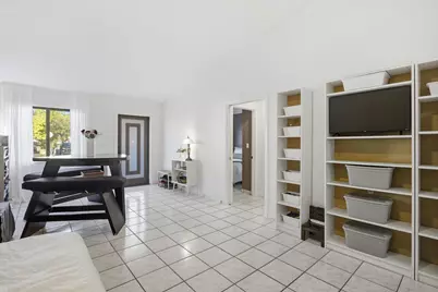 5465 W 27th Lane, Hialeah, FL 33016 - Photo 6