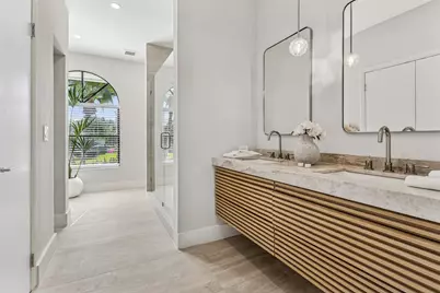 48 Harbour Drive N, Boynton Beach, FL 33435 - Photo 10