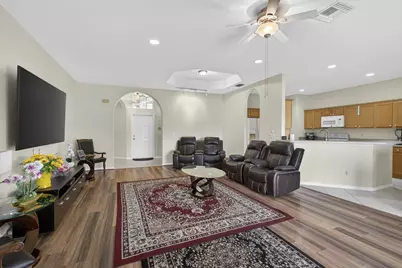 8600 Pine Cay, West Palm Beach, FL 33411 - Photo 12