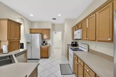 8600 Pine Cay, West Palm Beach, FL 33411 - Photo 20