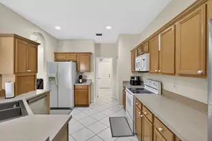 8600 Pine Cay, West Palm Beach, FL 33411 - Photo 20