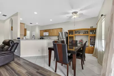 8600 Pine Cay, West Palm Beach, FL 33411 - Photo 16