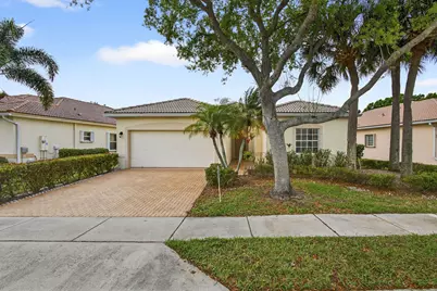 8600 Pine Cay, West Palm Beach, FL 33411 - Photo 2