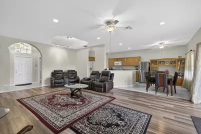 8600 Pine Cay, West Palm Beach, FL 33411 - Photo 14