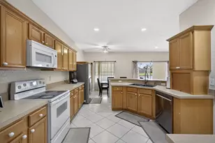 8600 Pine Cay, West Palm Beach, FL 33411 - Photo 18