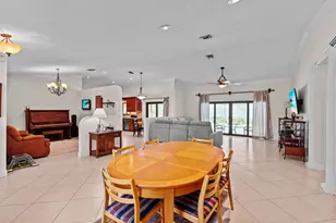 5260 NW 98th Ln, Coral Springs, FL 33076 - Photo 4