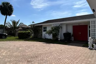 5728 S Bayberry Ln, Tamarac, FL 33319 - Photo 56