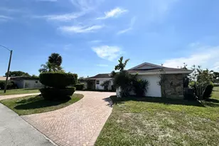 5728 S Bayberry Ln, Tamarac, FL 33319 - Photo 1