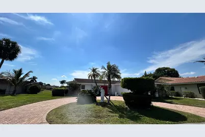 5728 S Bayberry Lane, Tamarac, FL 33319 - Photo 2