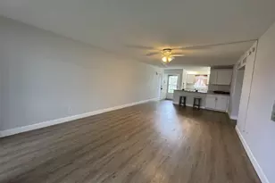 1310 NE 14th Ct, Jensen Beach, FL 34957 - Photo 2