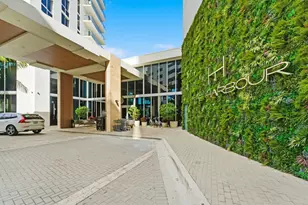 16385 Biscayne Blvd, North Miami Beach, FL 33160 - Photo 48