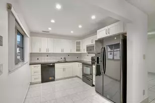 8547 NW 12th St, Plantation, FL 33322 - Photo 12