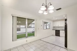 8547 NW 12th St, Plantation, FL 33322 - Photo 10