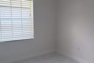 520 NW 206th Ave, Pembroke Pines, FL 33029 - Photo 6