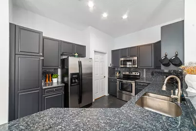 2072 Chagall Circle, West Palm Beach, FL 33409 - Photo 14