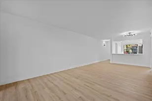 13369 Touchstone Pl, Palm Beach Gardens, FL 33418 - Photo 8