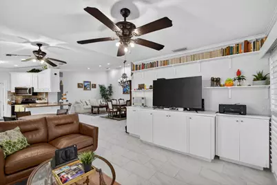 4047 Grove Point Road, Palm Beach Gardens, FL 33410 - Photo 10