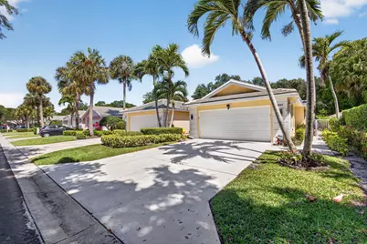 4047 Grove Point Road, Palm Beach Gardens, FL 33410 - Photo 4