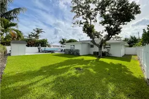 1523 Berkshire Ave, Jupiter, FL 33469 - Photo 14