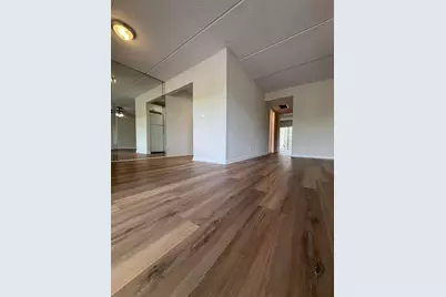 2000 Springdale Boulevard #204, Palm Springs, FL 33461 - Photo 2